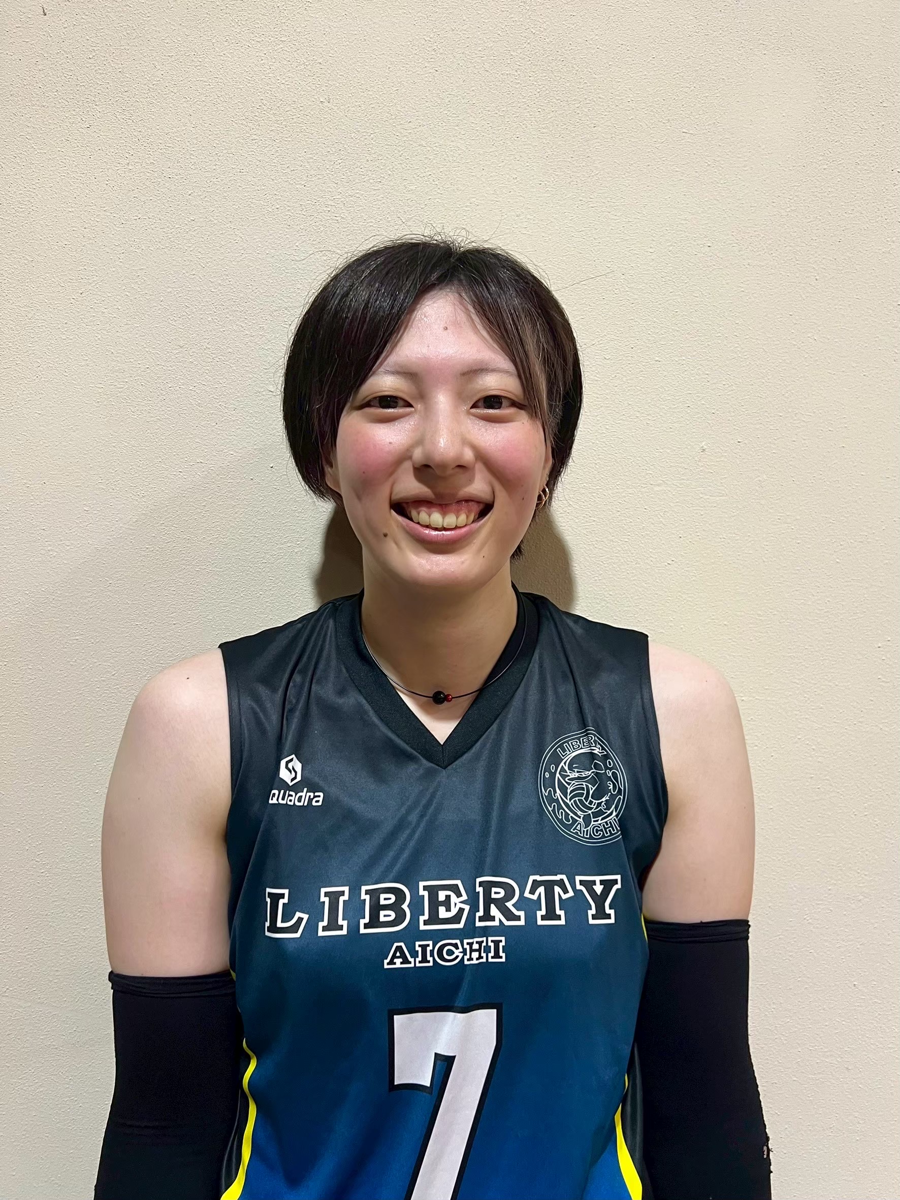 山本 明音